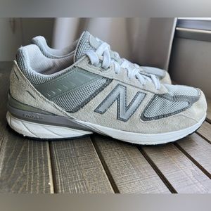 New Balance 990v5 women’s sneaker